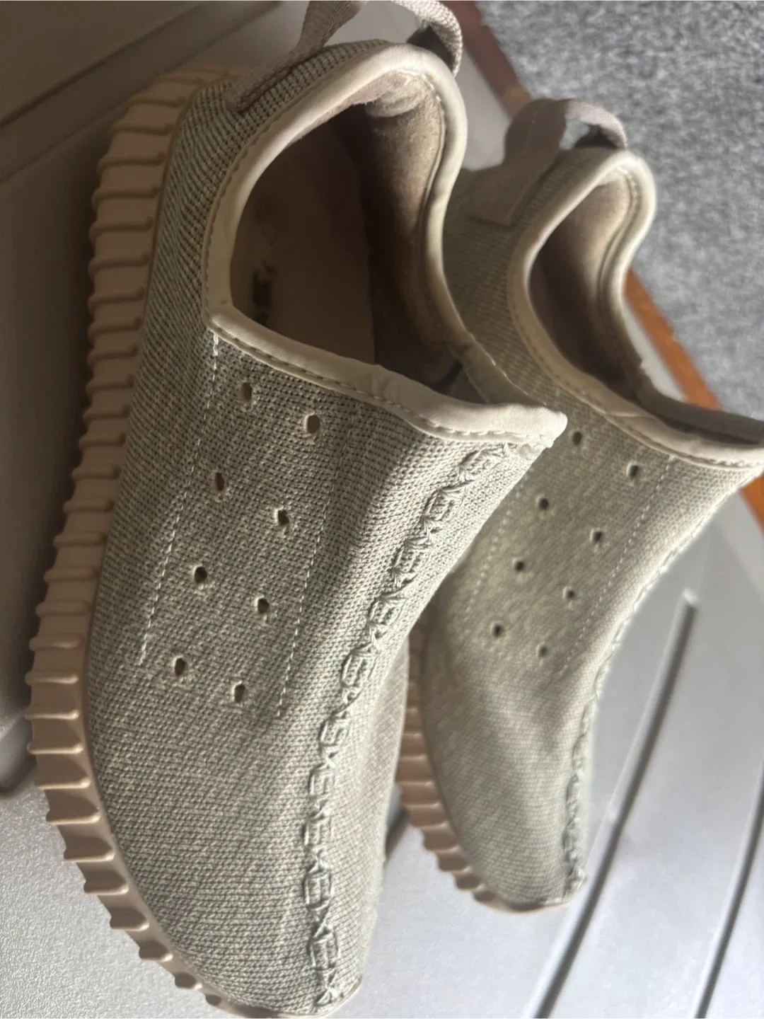 Adidas Yeezy Boost 350 V1 Slip-On Shoes image indicator(3)