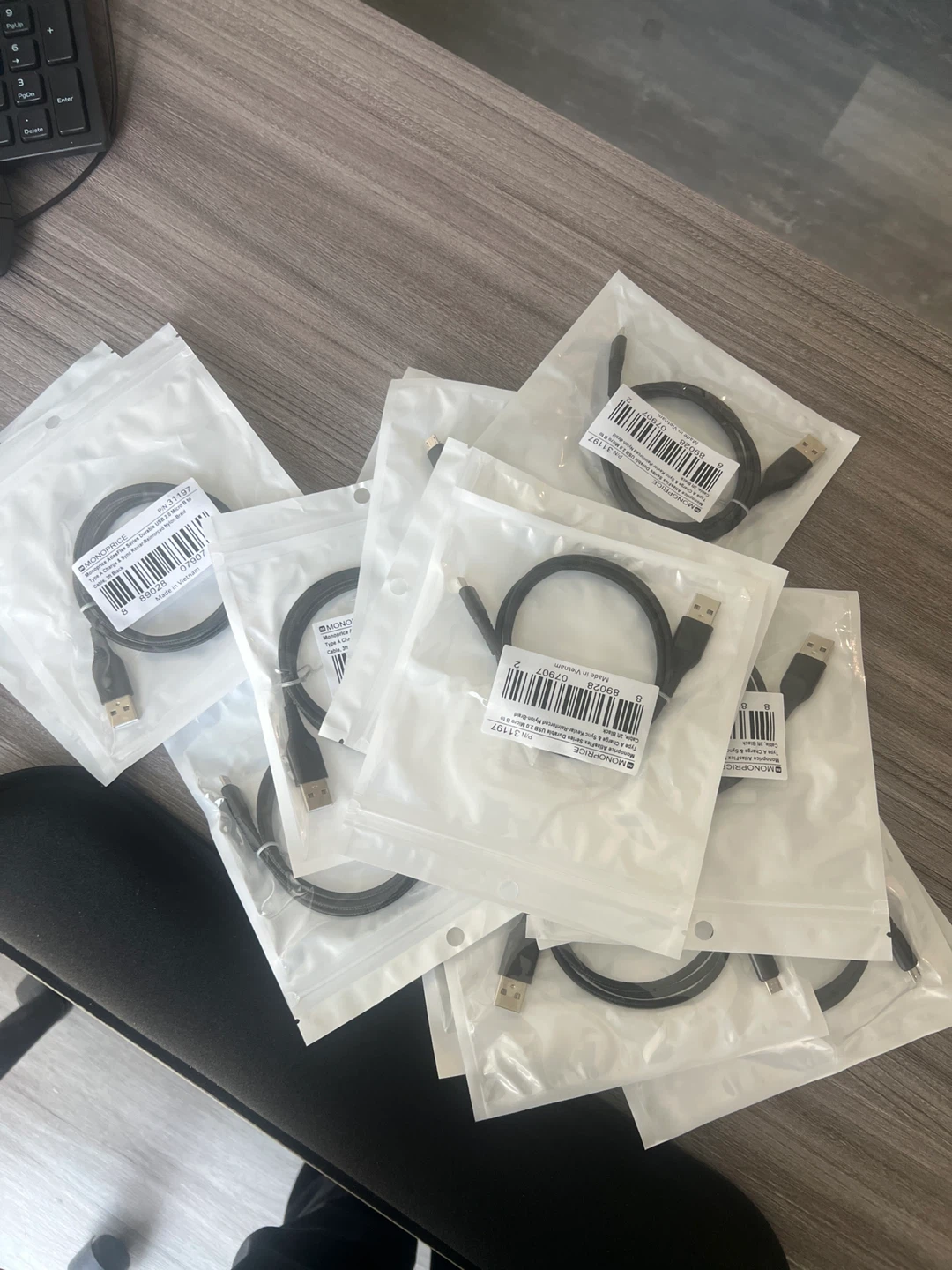 14 New Monoprice AtlasFlex USB 2.0 Micro B Cable - 3ft - photo 4