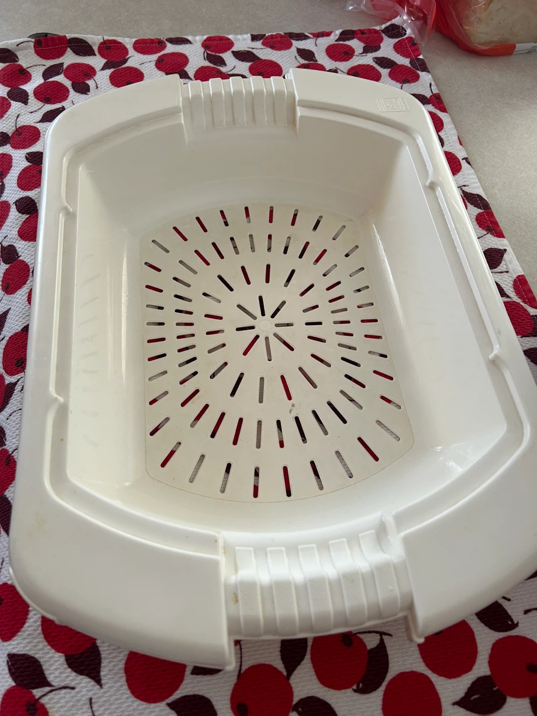 White Plastic Colander