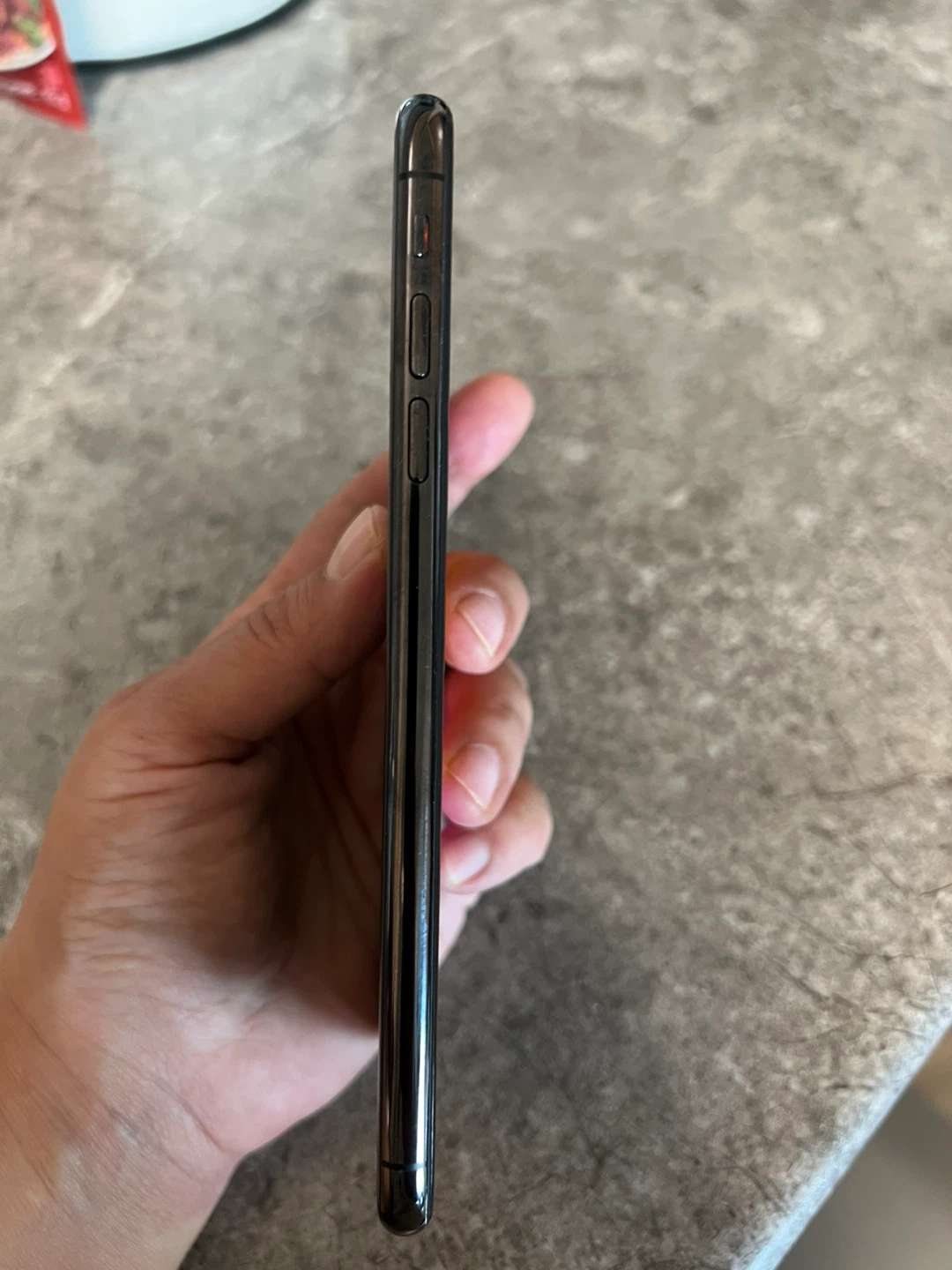 iPhone XS Max - Black - photo 4