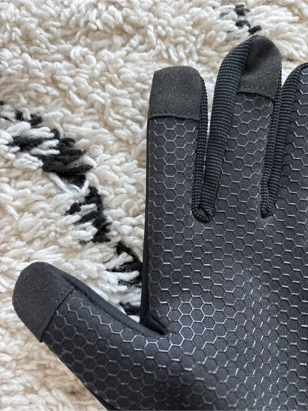 New York Yankees Black Gloves image indicator(4)