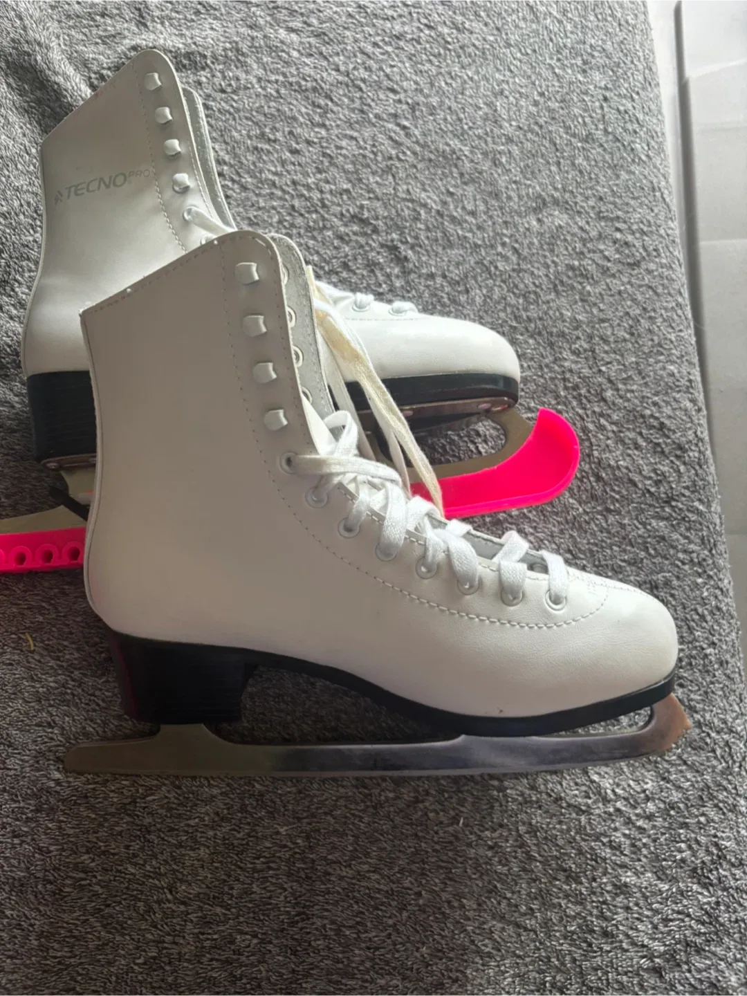 Tecno Pro White Ice Skates - Size 40 image indicator(6)