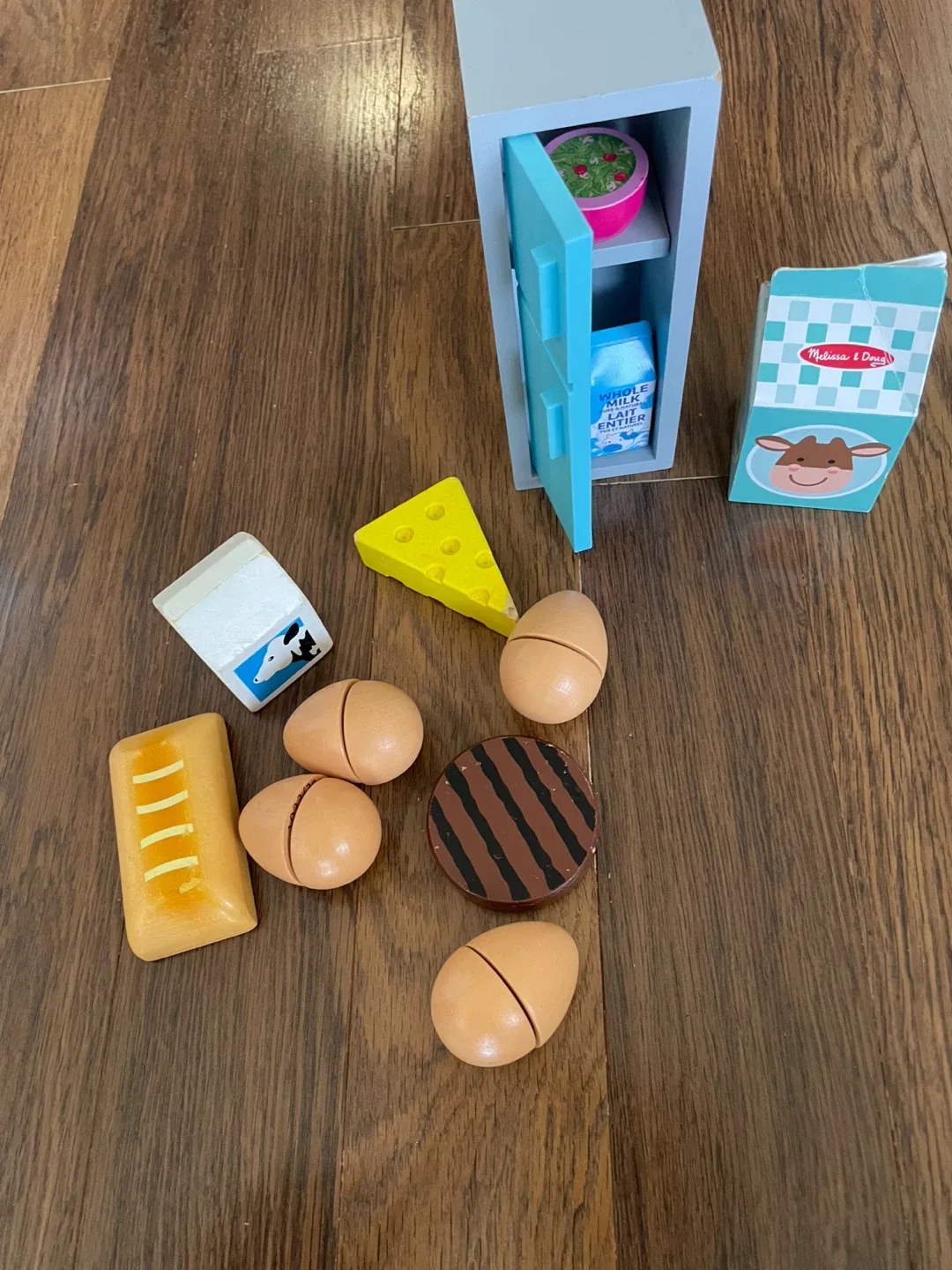 Melissa & Doug Wooden Play Food & Furniture Set image indicator(2)