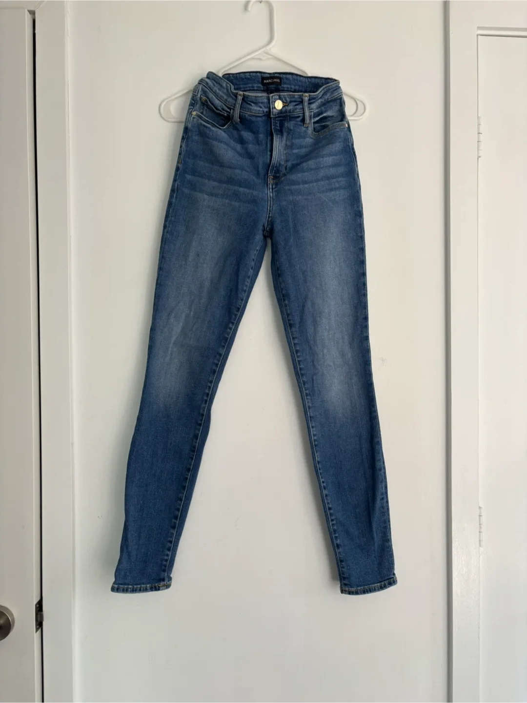 Marciano Jeans thumbnail