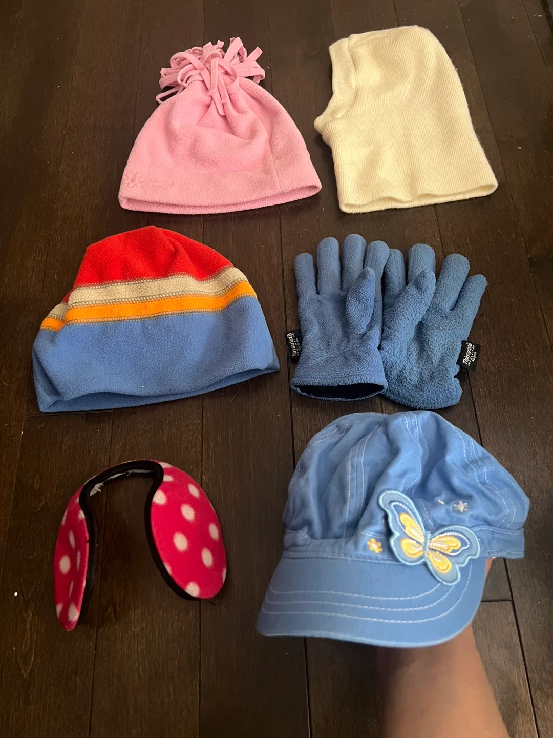 Hats and gloves (3-4T) thumbnail