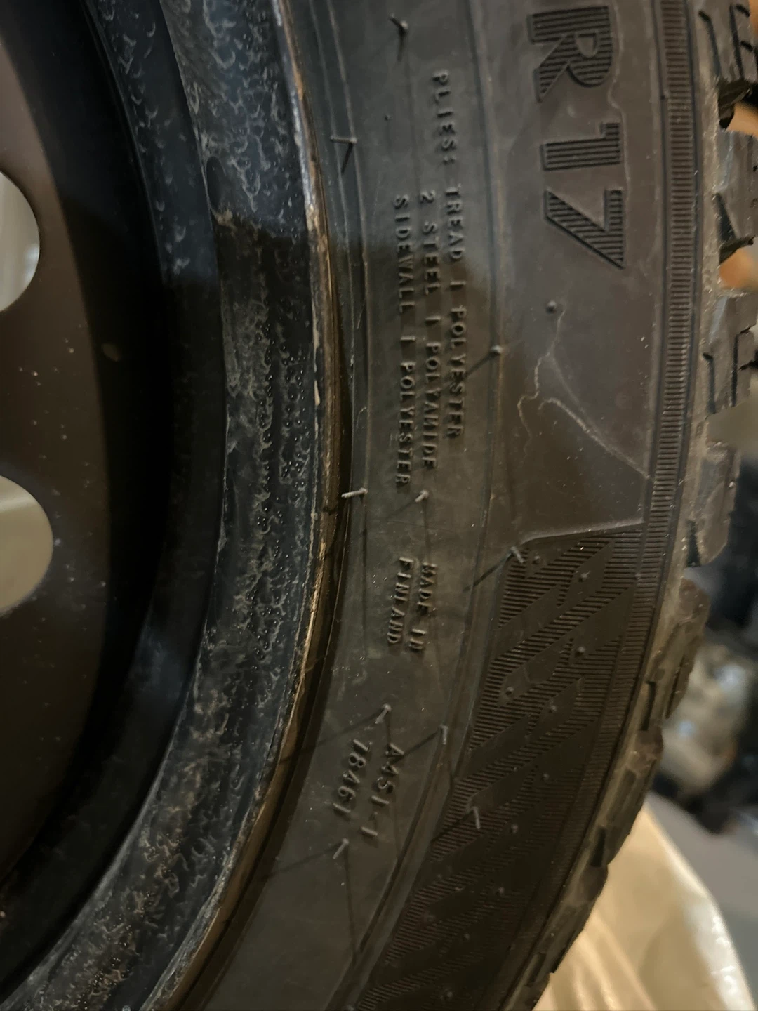 Set of 4 Winter Tires and  steel Rims - photo 4