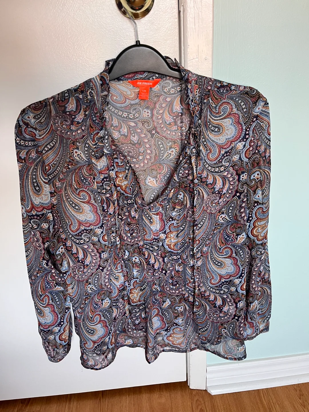 Ladies' Blouses - Melanie Lyne & Joe Fresh image indicator(3)