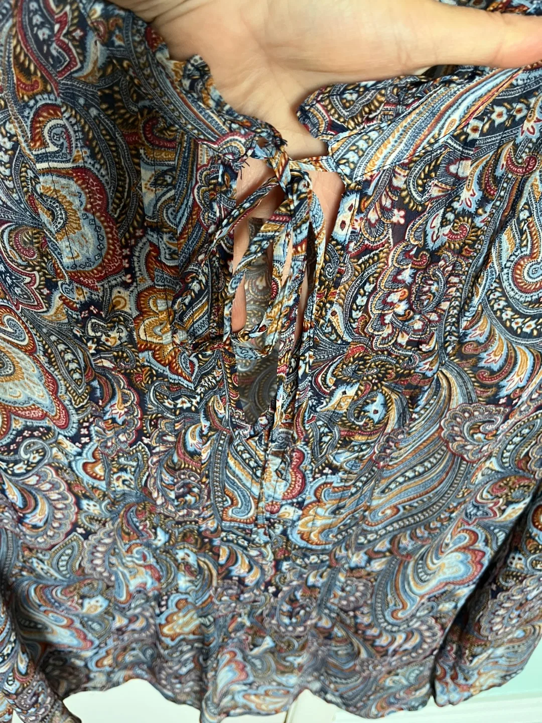 Ladies' Blouses - Melanie Lyne & Joe Fresh image indicator(9)