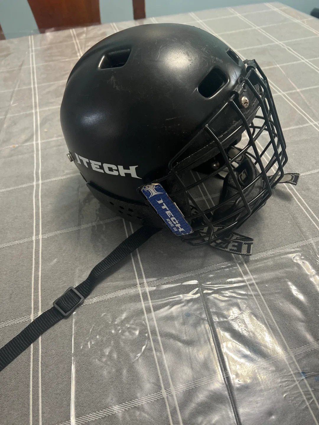 ITECH Hockey Helmet with Cage thumbnail