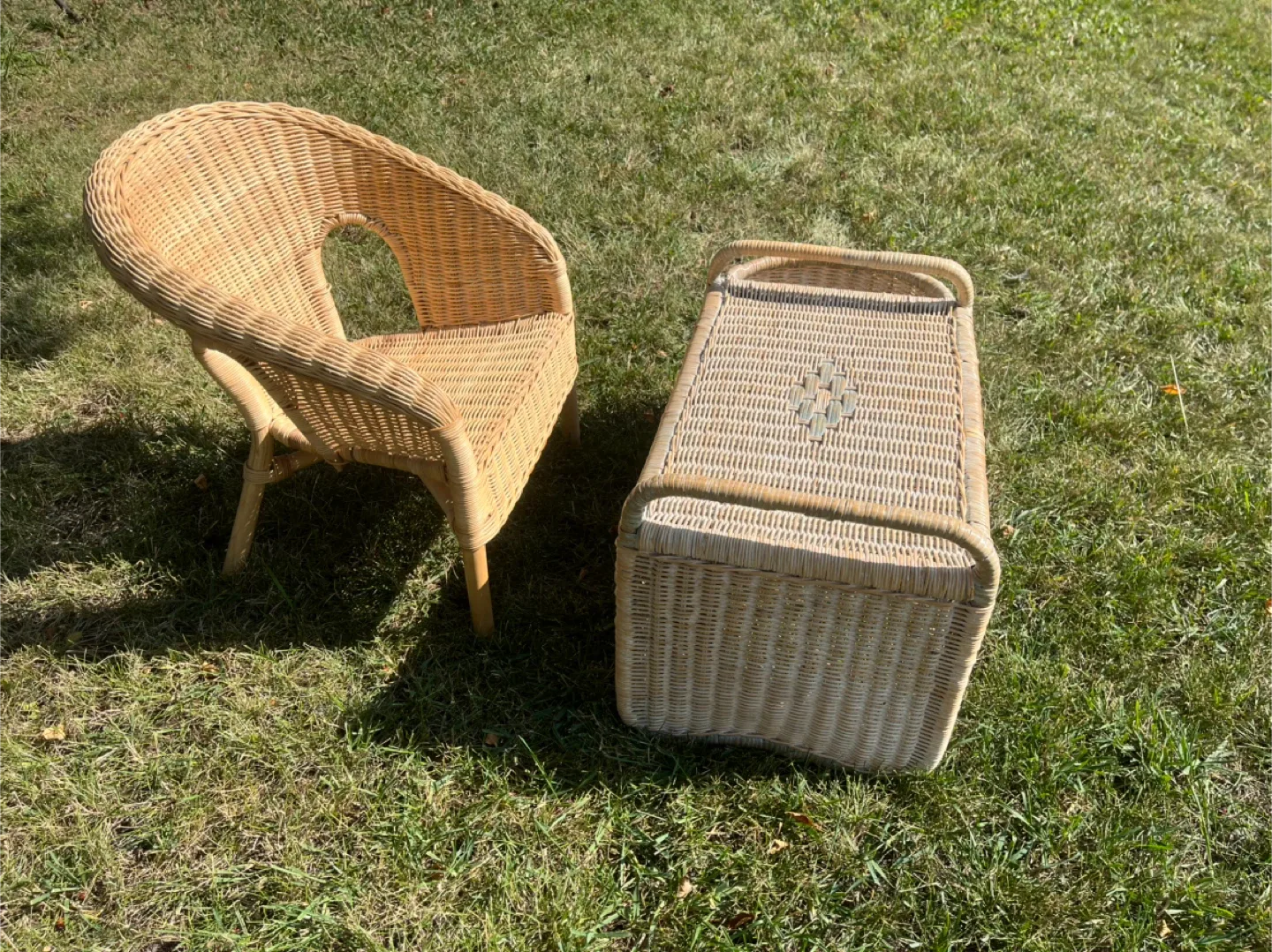 Children’s Wicker Chair and Table Set image indicator(3)