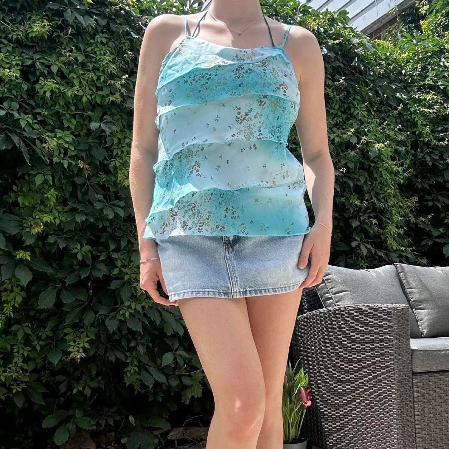 Cute blue and white ruffled cami top image indicator(5)