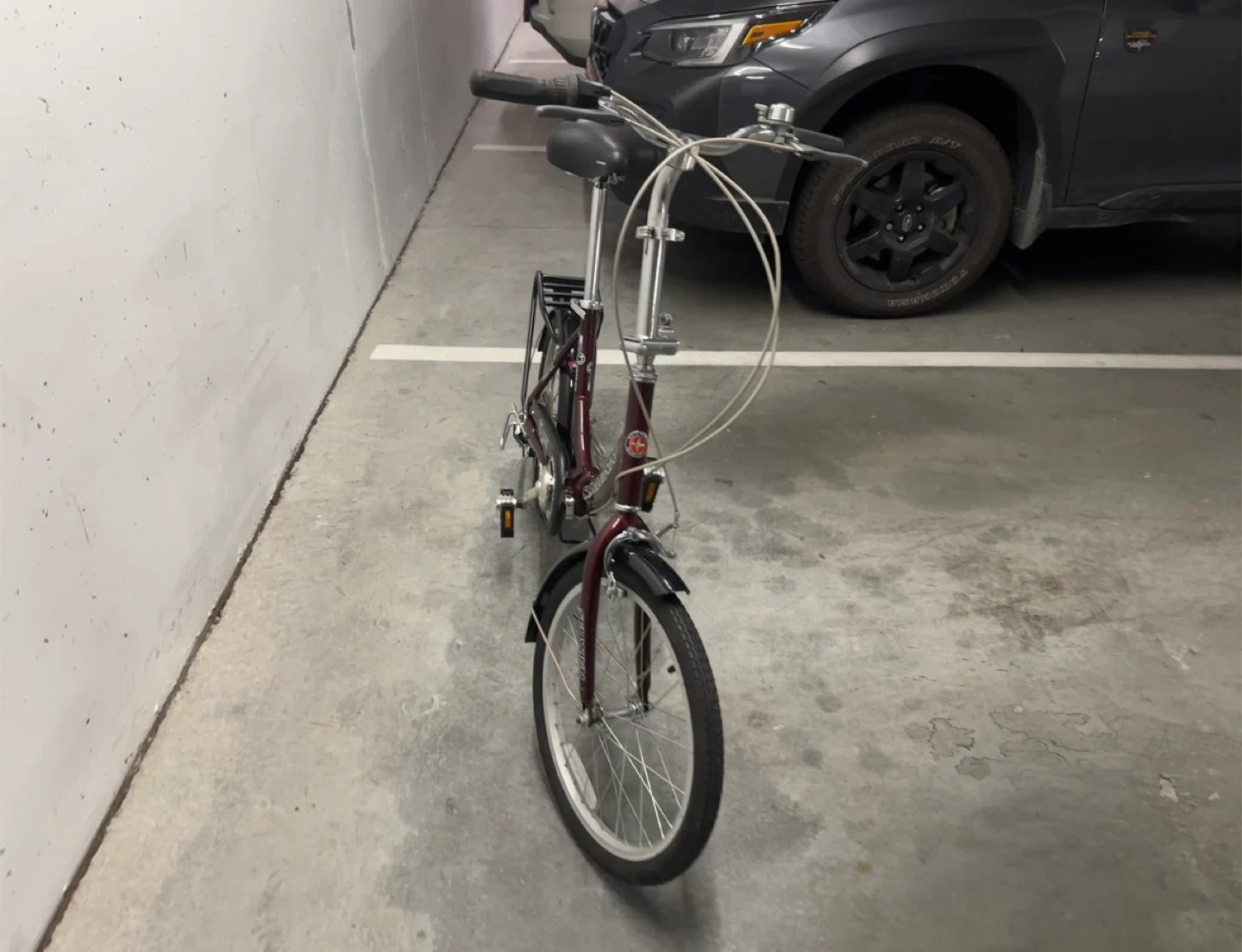 Schwinn Folding Bike - Compact & Portable - photo 2