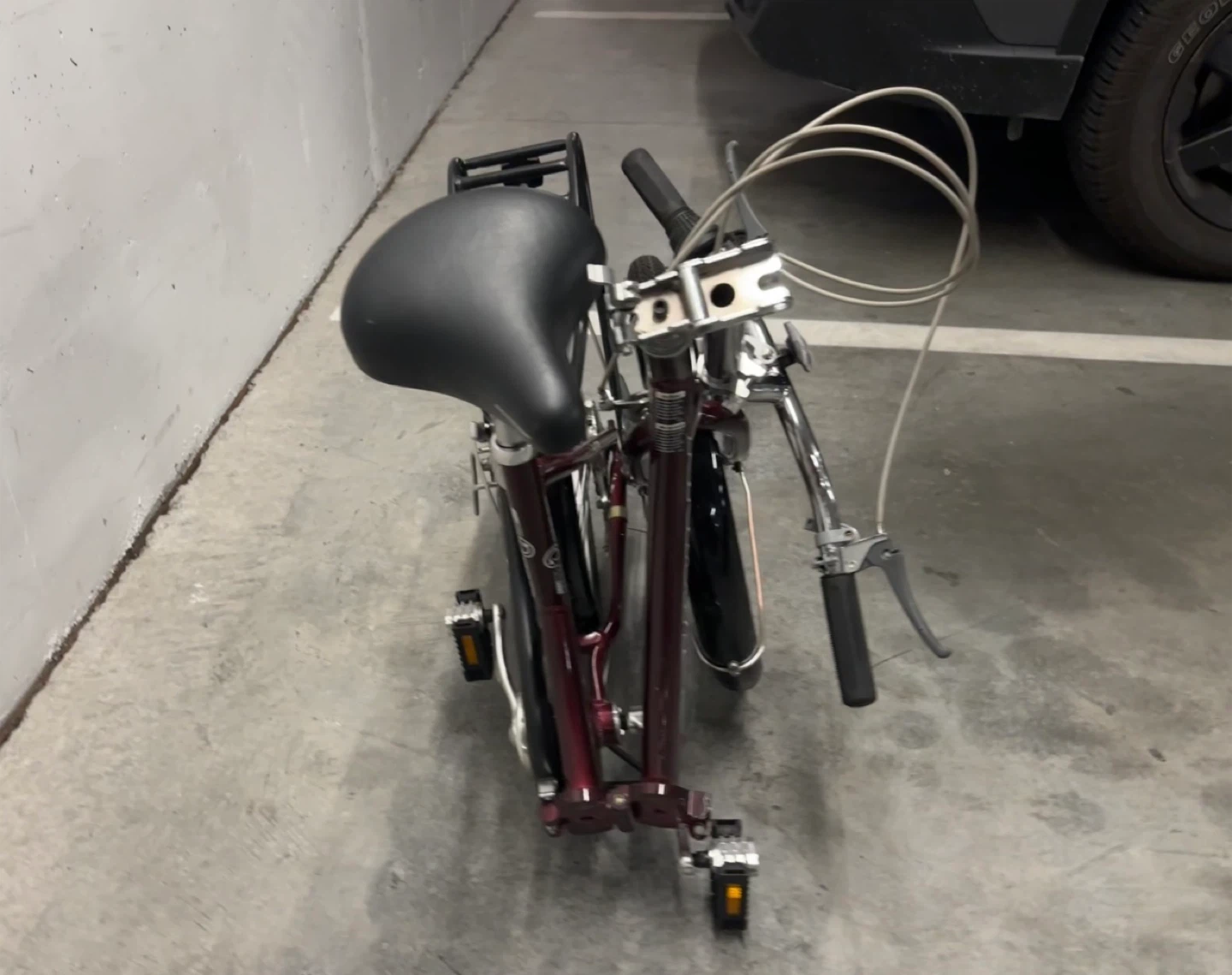 Schwinn Folding Bike - Compact & Portable - photo 4