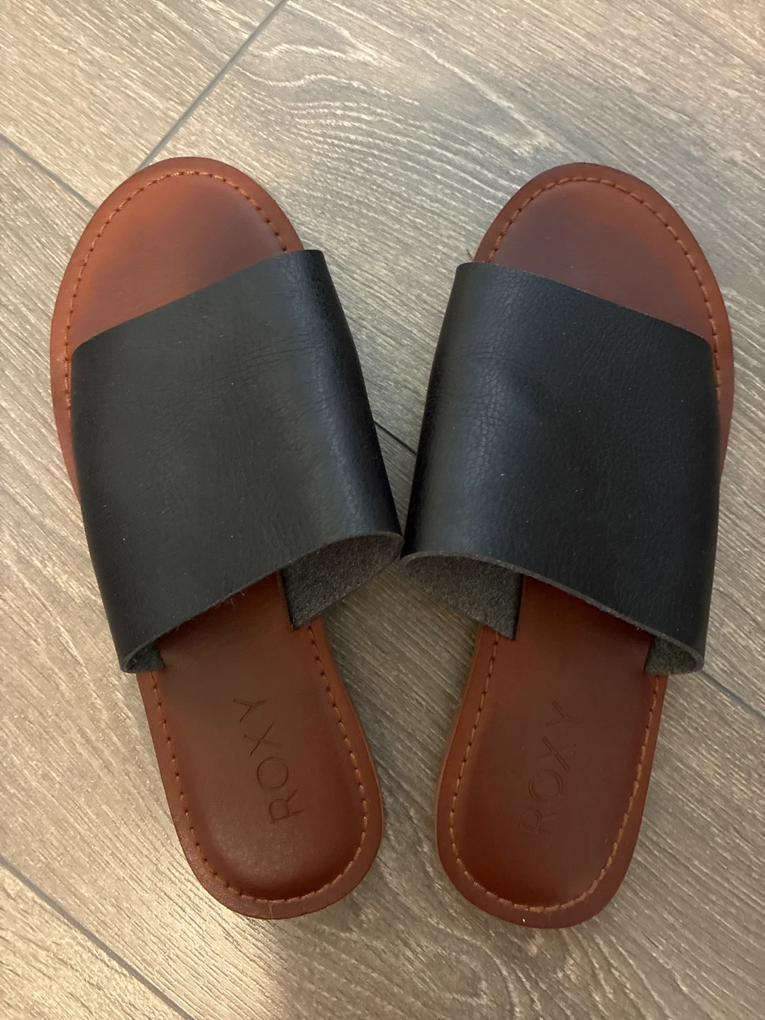 Roxy Black Leather Slides - Size 7