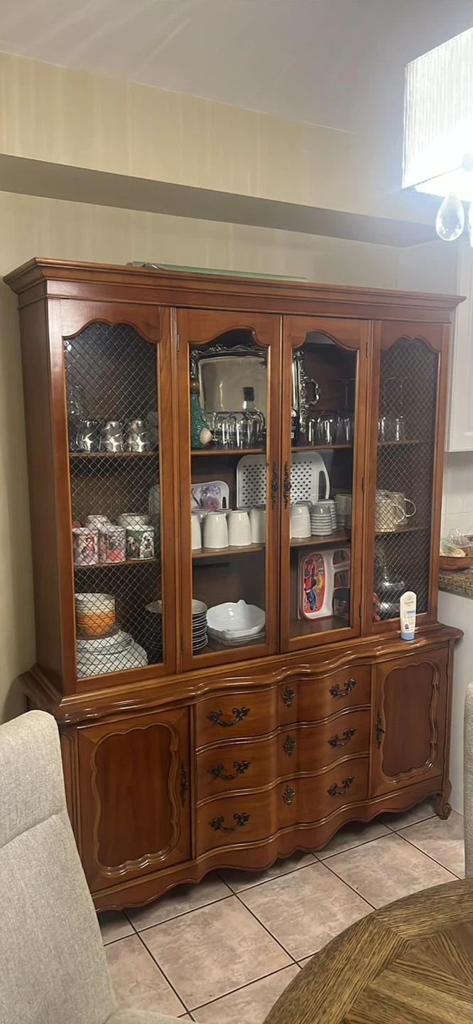 Wooden China Cabinet - photo 2