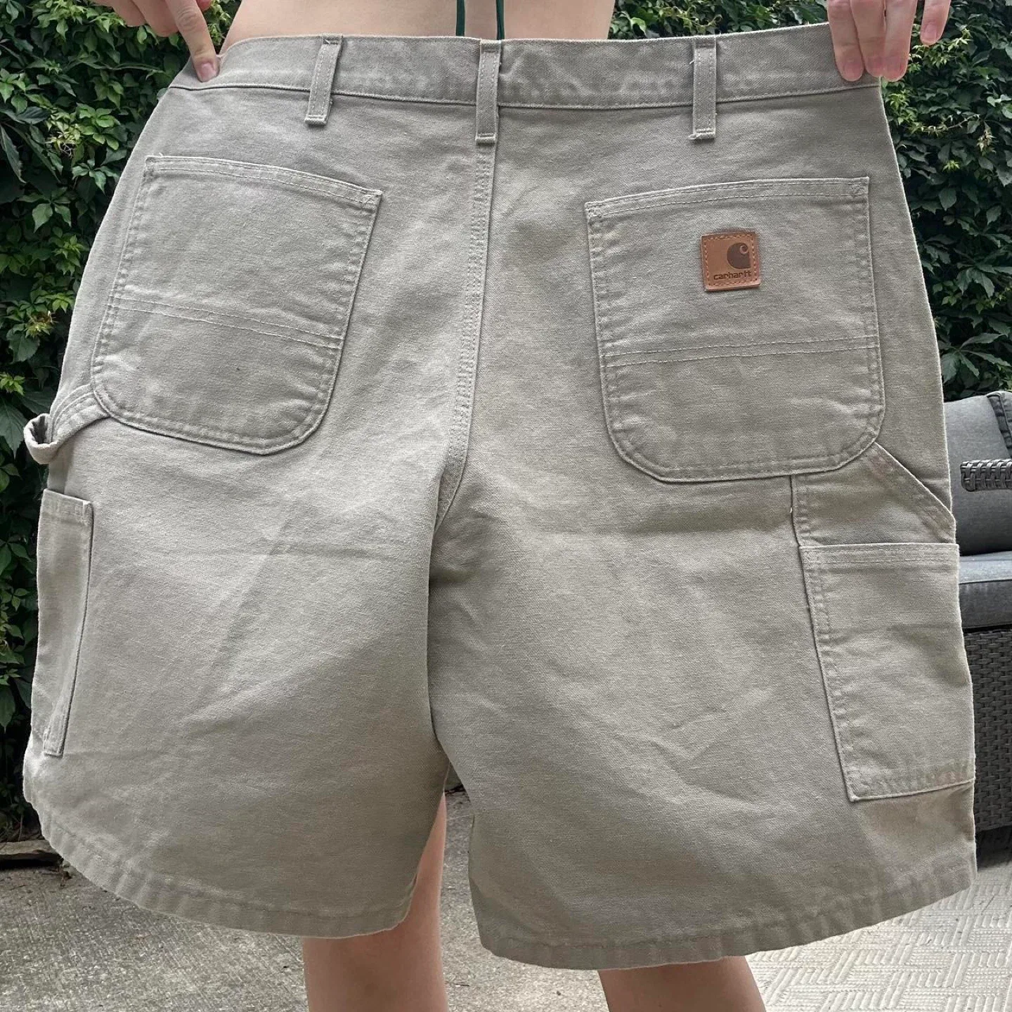 Carhartt canvas carpenter cargo shorts image indicator(2)