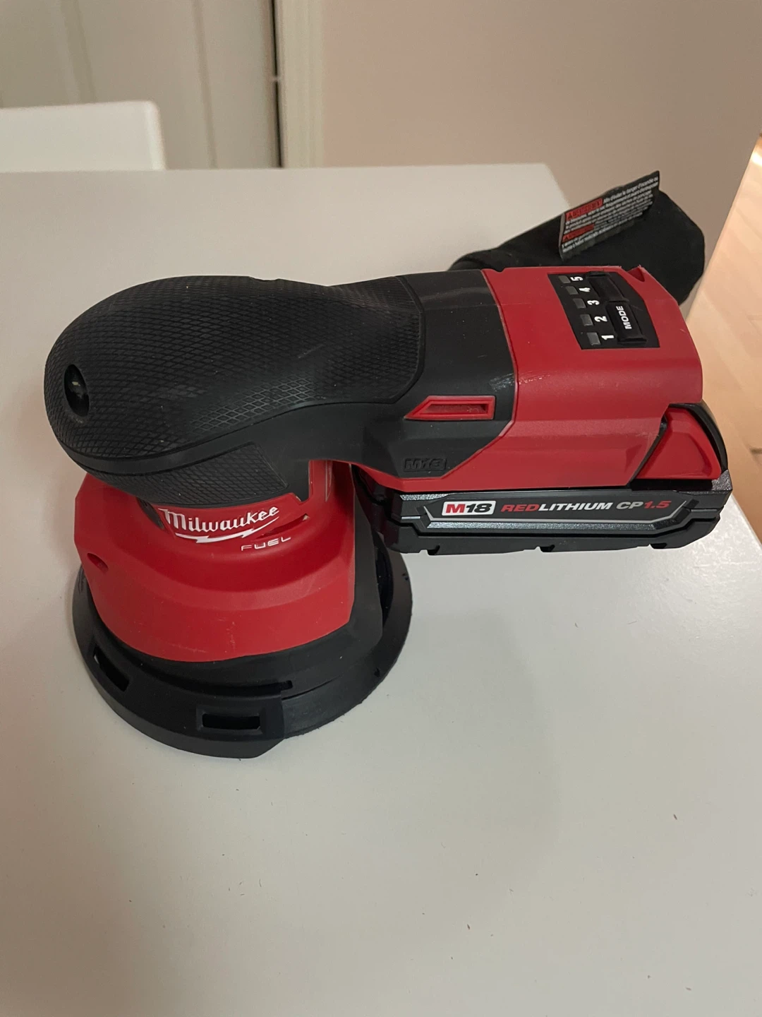 Milwaukee M18 Random Orbit Sander - photo 3