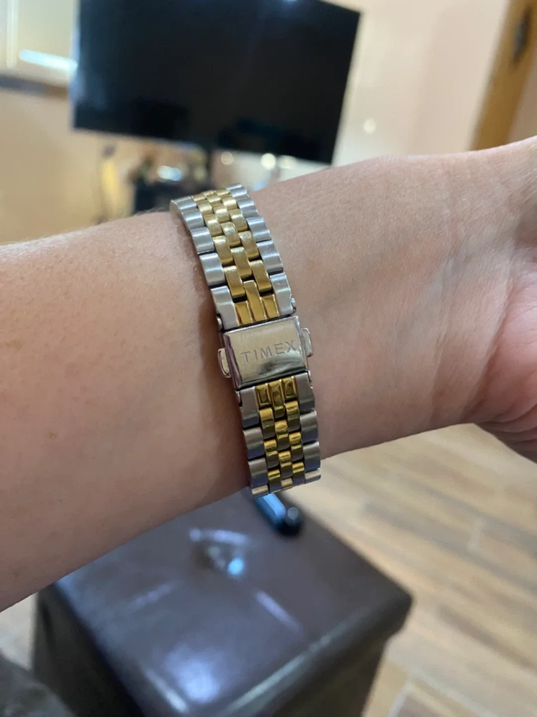 Timex The Waterbury Two-Tone Watch image indicator(6)