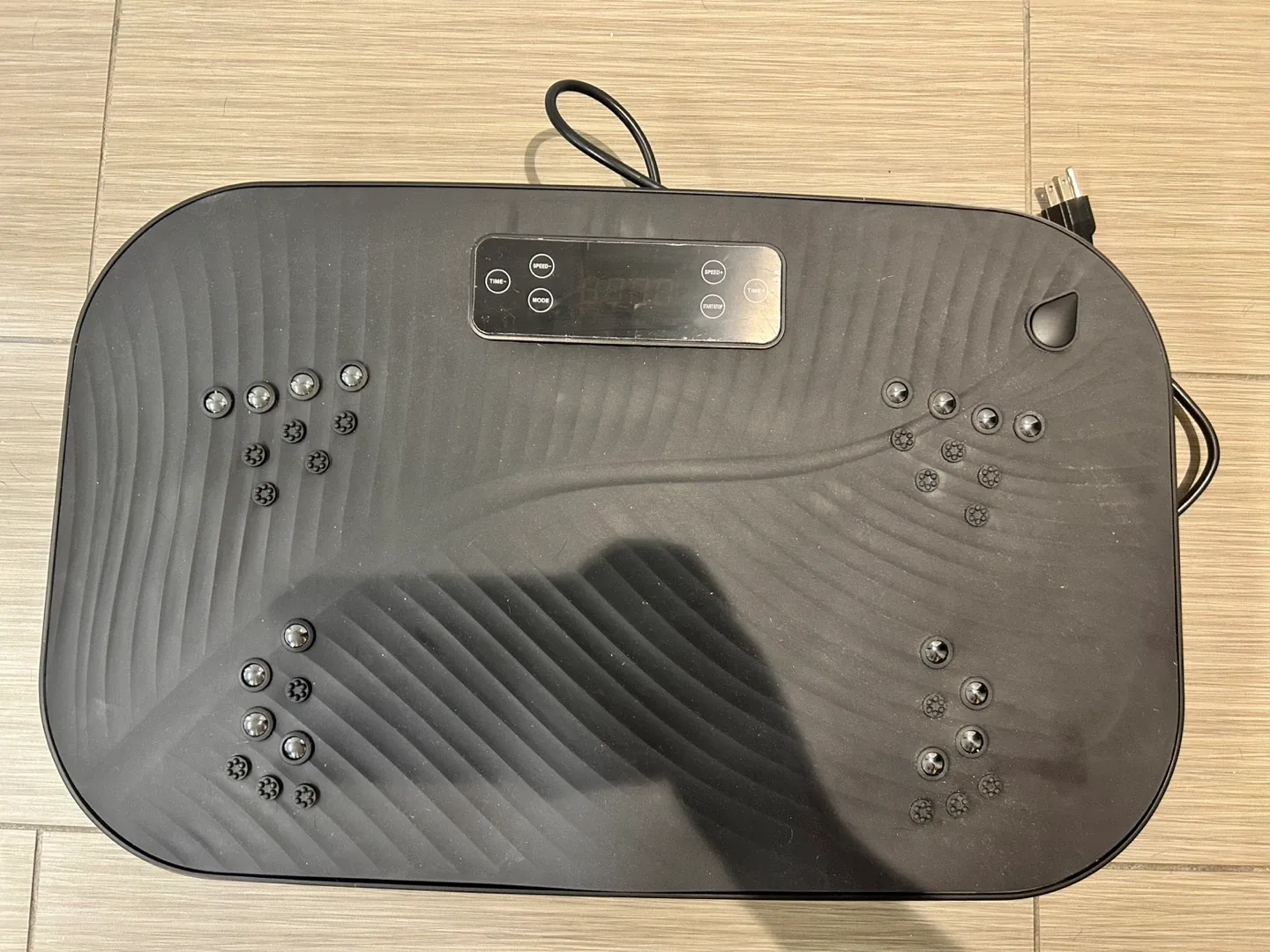 Vibration Plate Exercise Machine thumbnail
