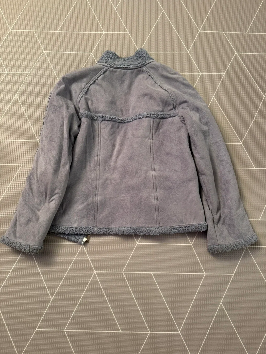 Fall Jacket image indicator(3)