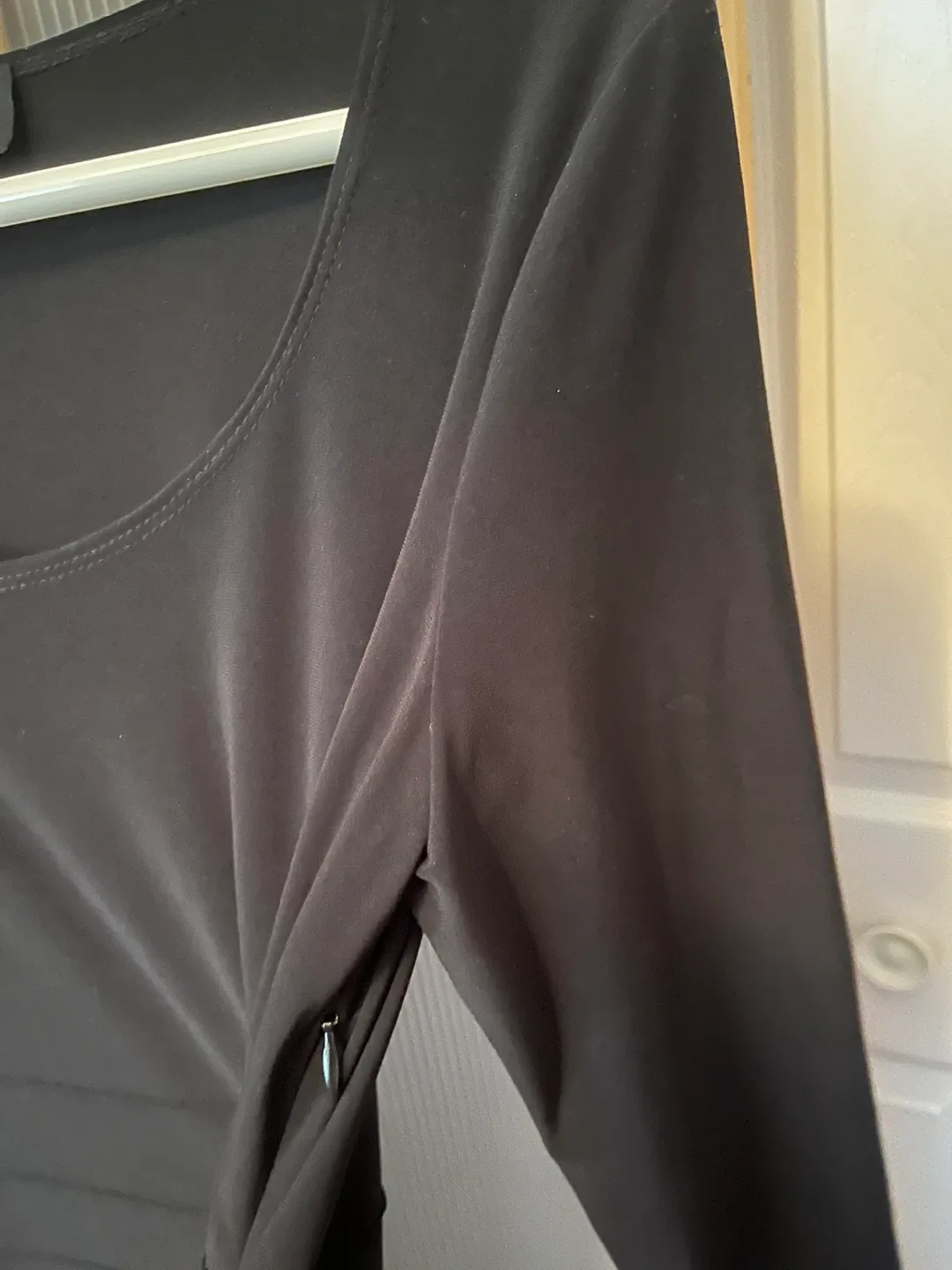 Nueva Black Dress, Size 8, made in Canada image indicator(5)