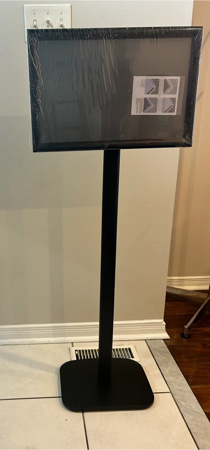 Heavy Duty A3 Sign Stand 11"x17" image indicator(2)