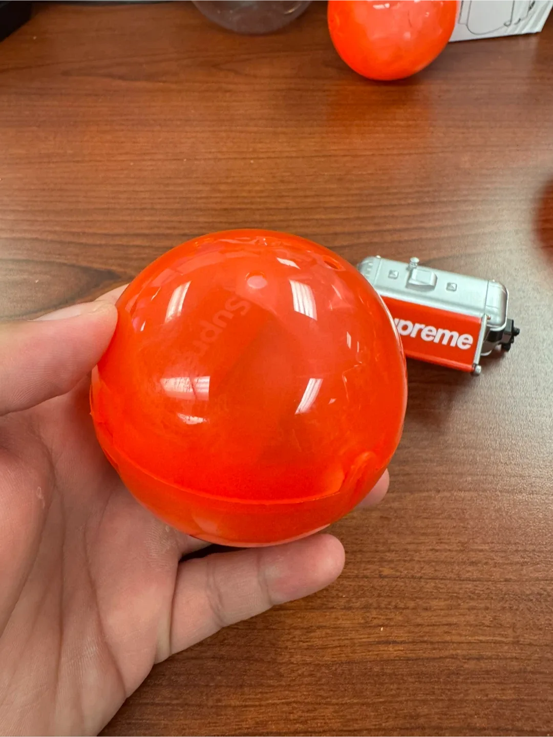 Supreme Airstream Trailer Toy image indicator(3)