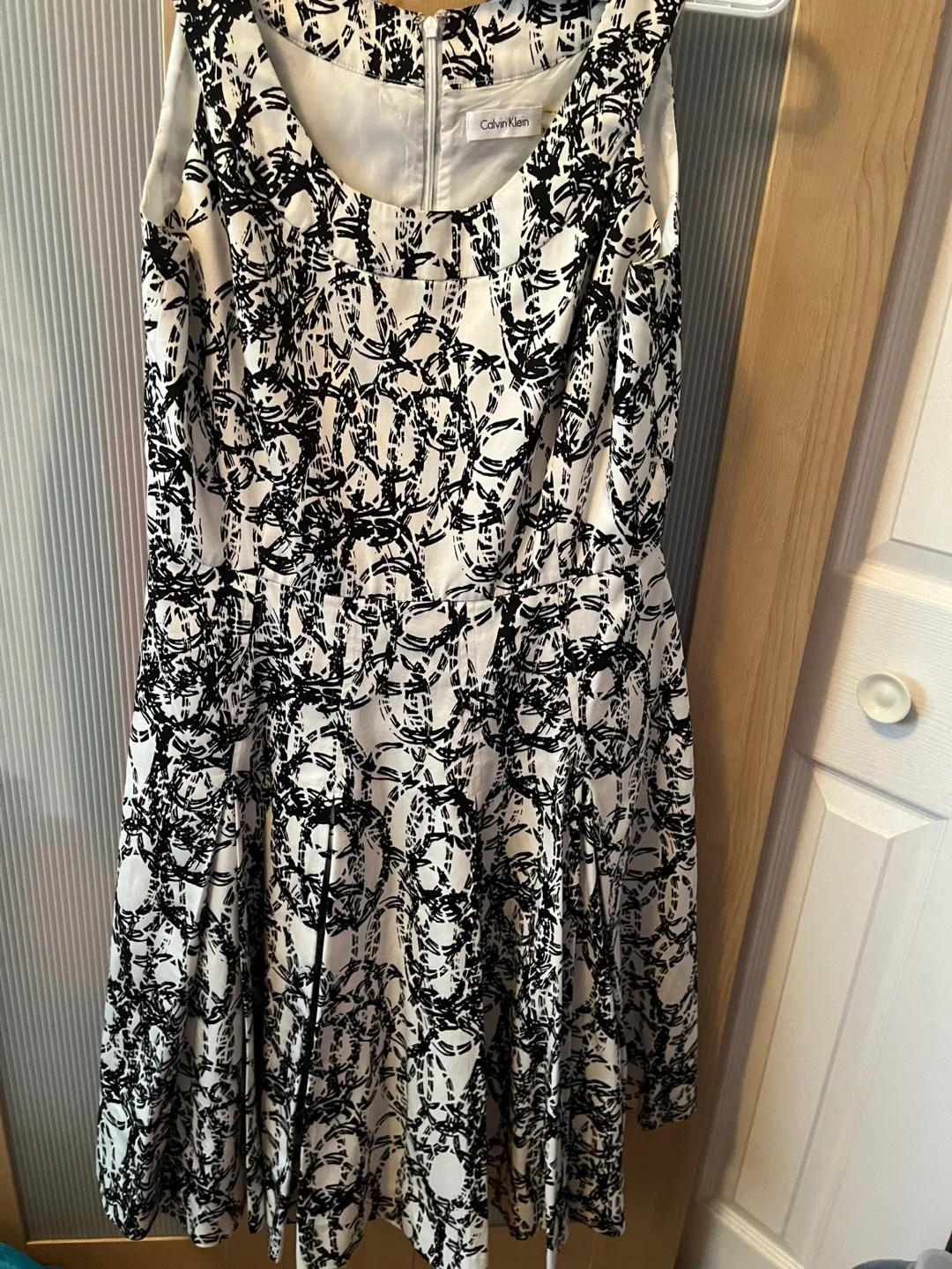 Calvin Klein Dress - Size 10 image indicator(3)