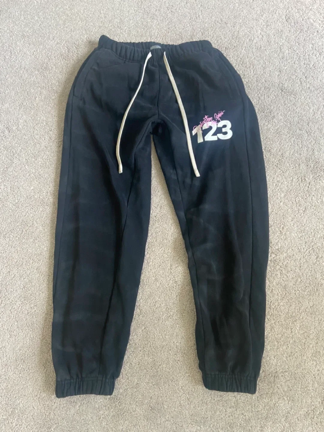Black Sweatpants thumbnail