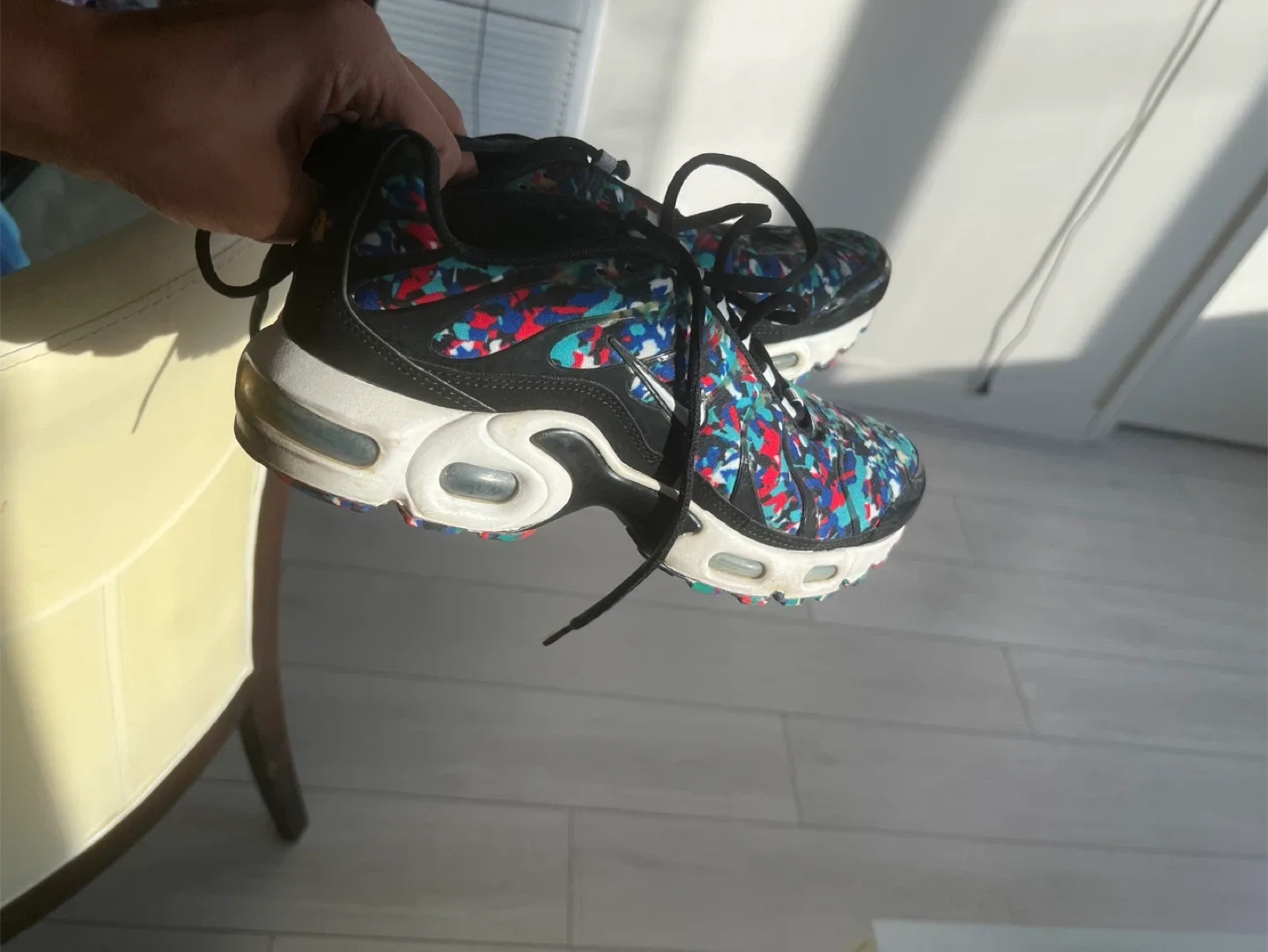 Nike Air Max Plus TN image indicator(2)