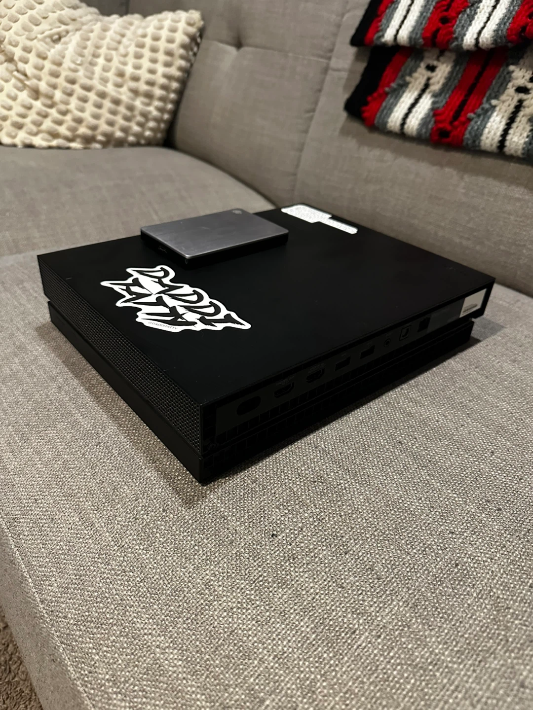 Xbox One X Black Console 2tb ext hd