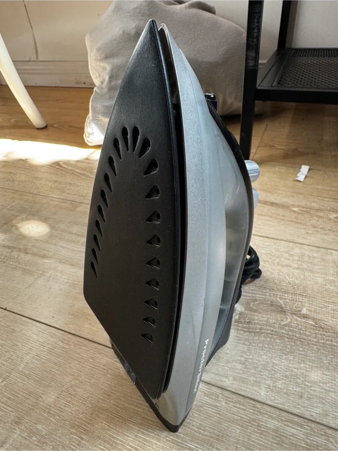 Proctor Silex Iron - Great Condition! image indicator(4)