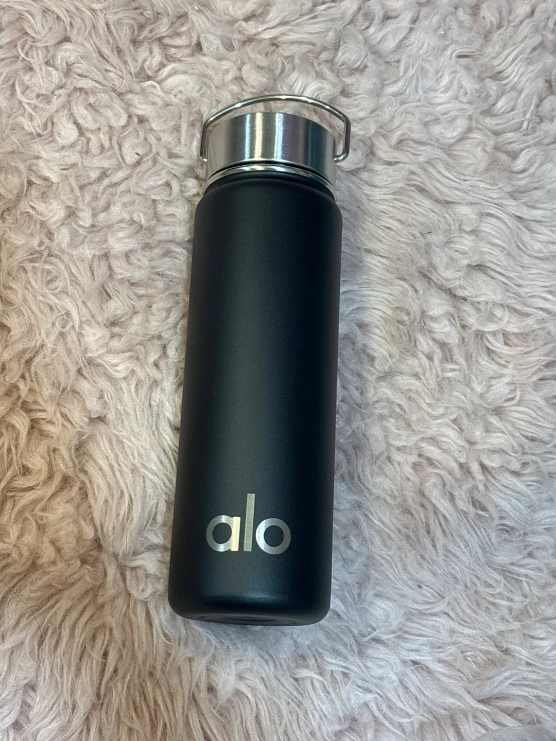 ALO Yoga Black Water Bottle thumbnail