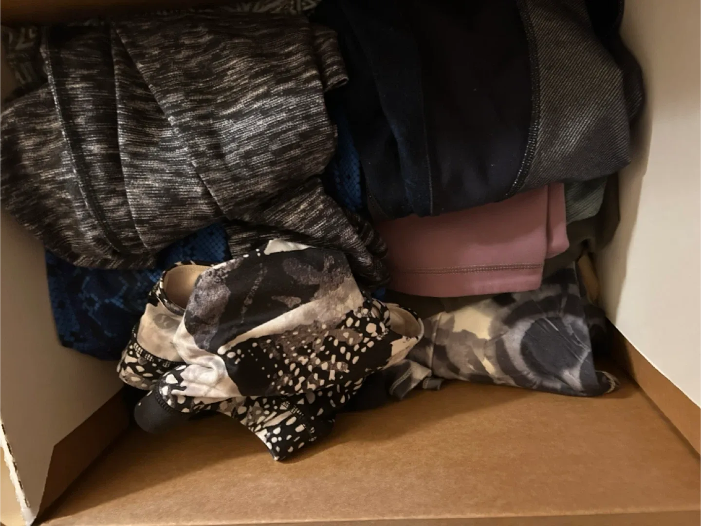 Lululemon Clothing Lot $95.00 image indicator(4)