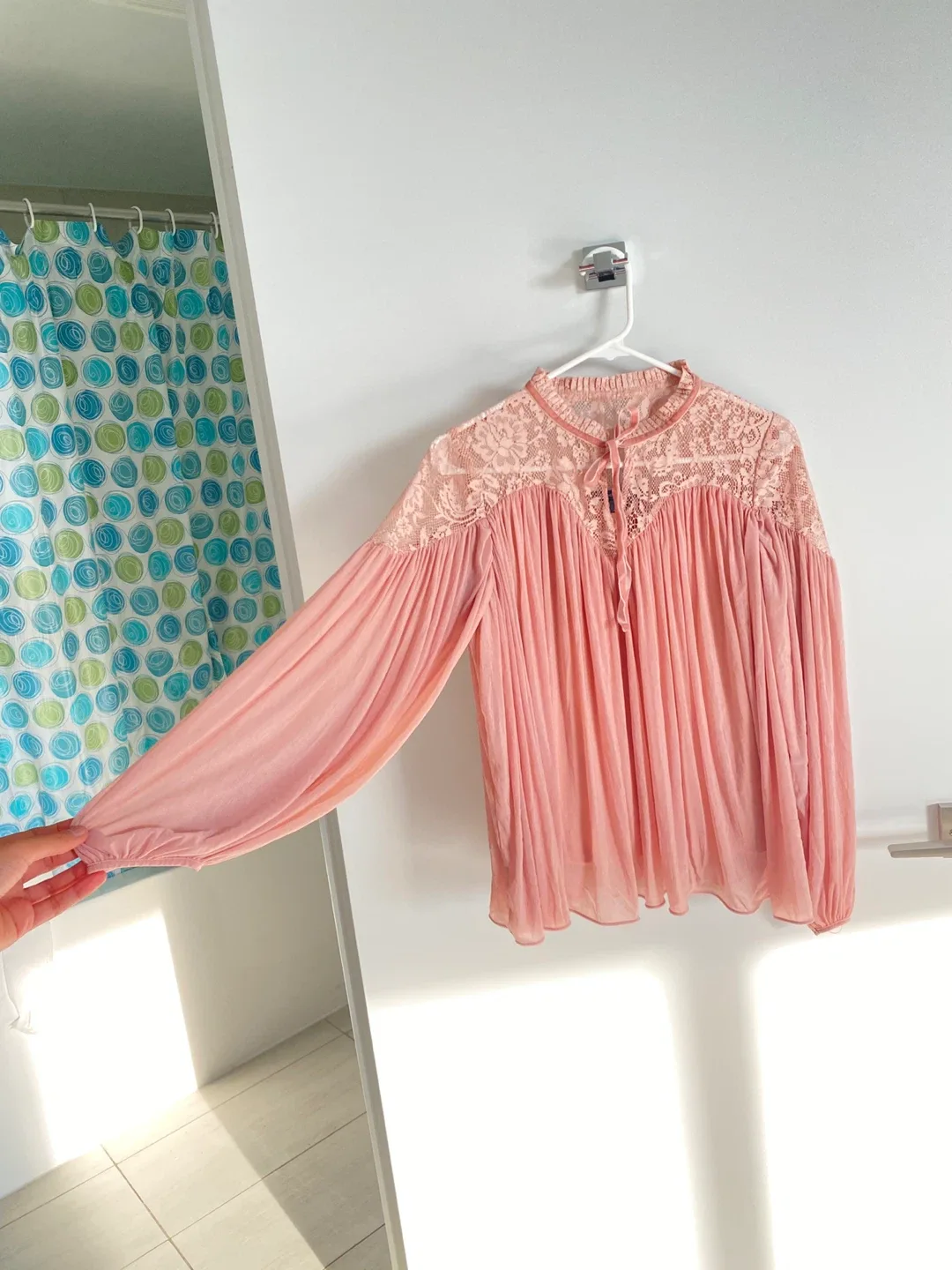 Elegant Pink Bow Lace Heart Neckline Blouse image indicator(3)