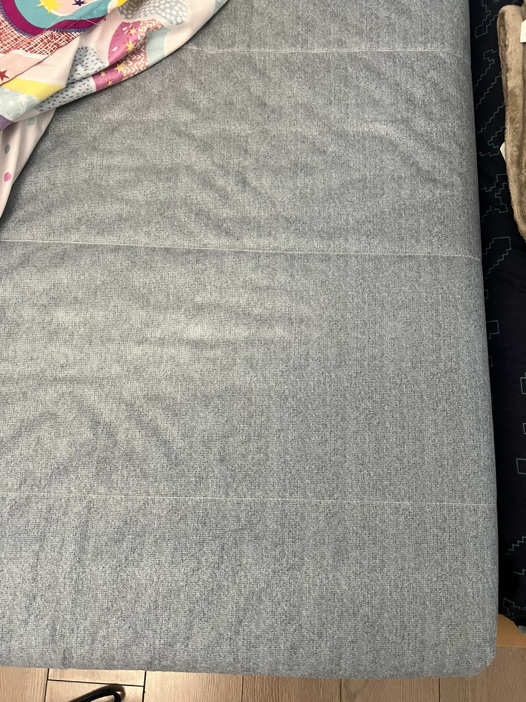 For pickup only Sep 10: Free 2 Twin mattress 4” thickness.