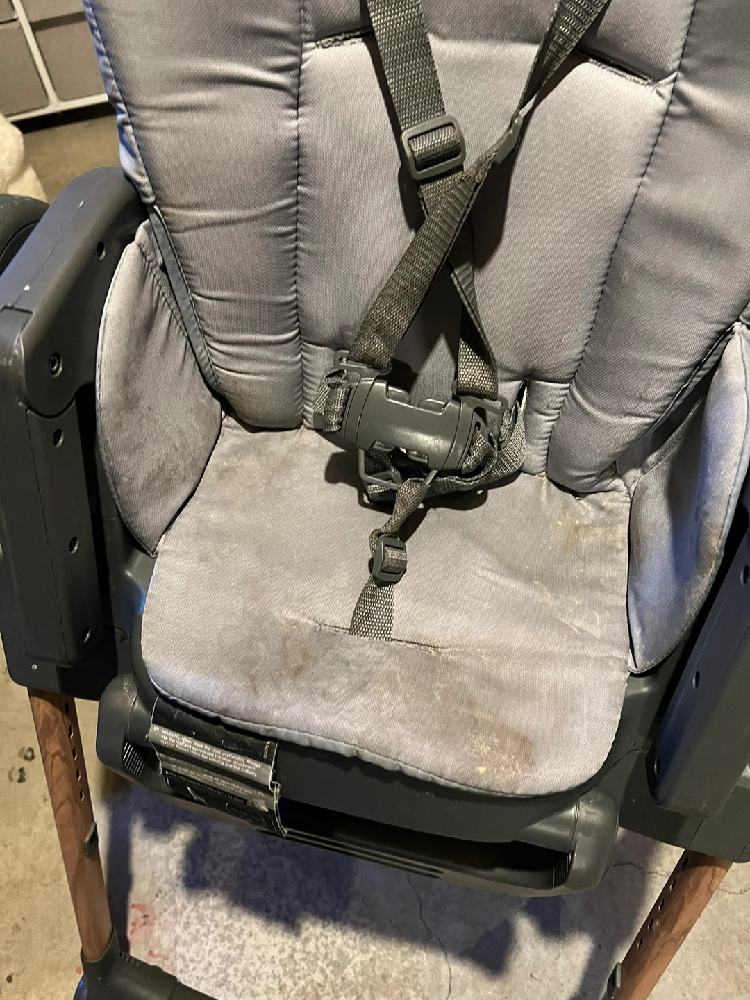 Used Maxi-Cosi High Chair - Grey - photo 3