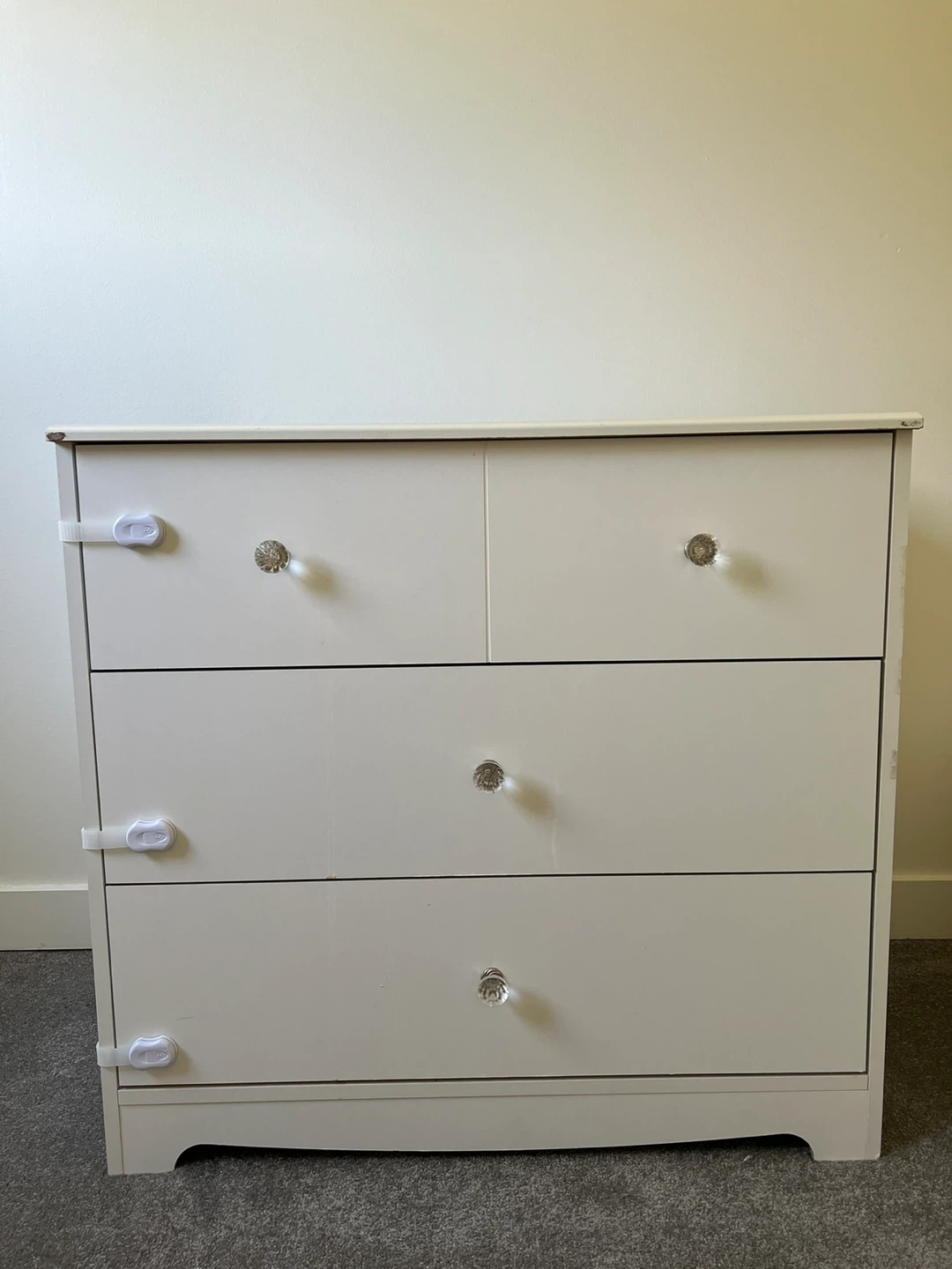 White 4-Drawer Dresser with Crystal Knobs