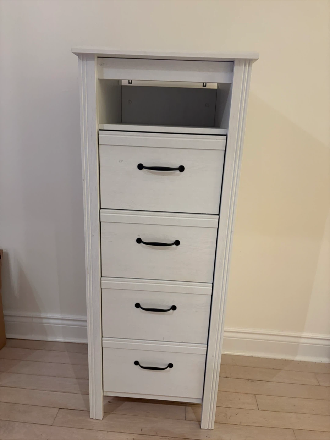 White 4-Drawer Narrow Dresser - photo 2