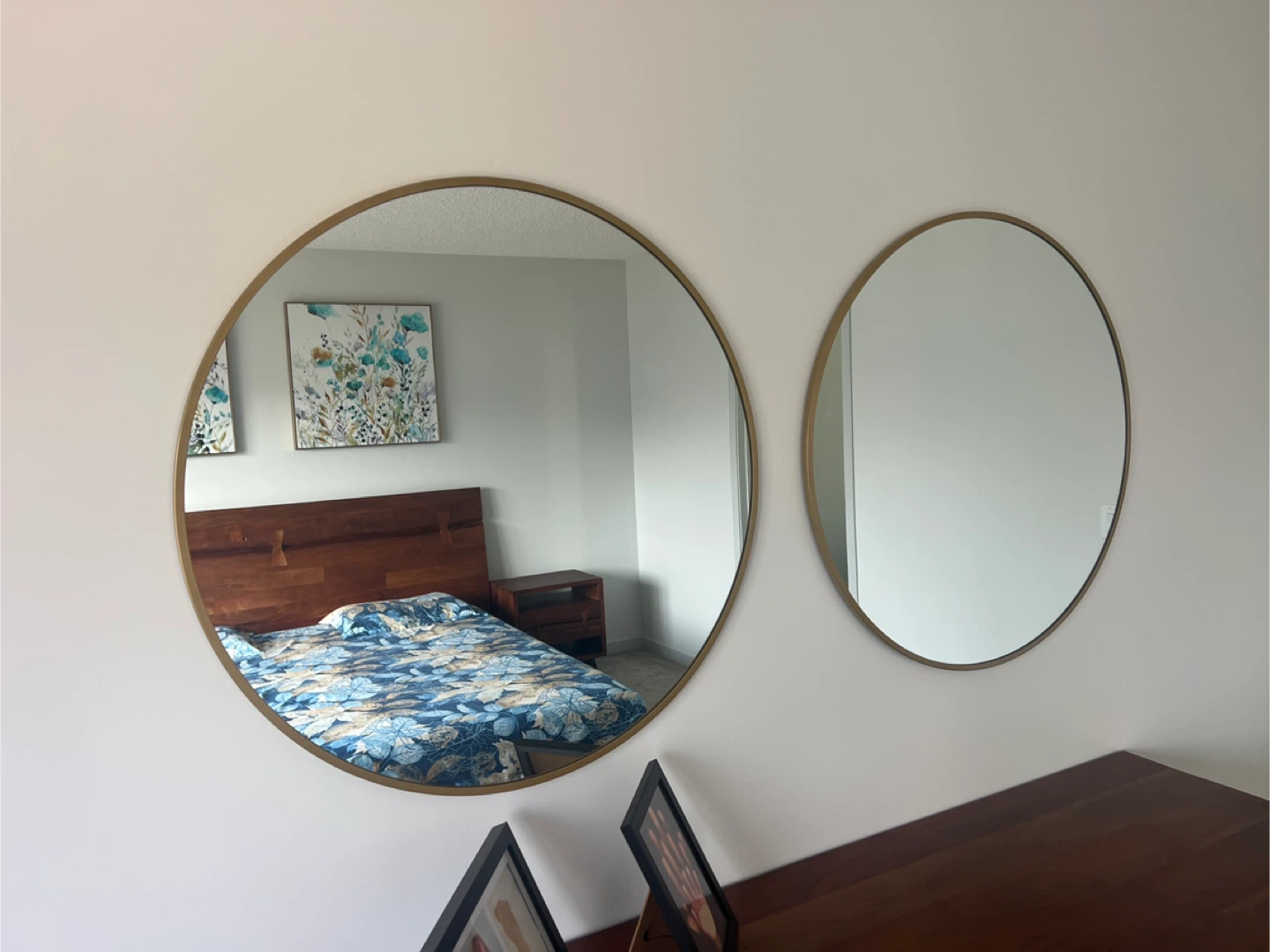 Round Wall Mirror with Gold Frame (Two) - photo 4