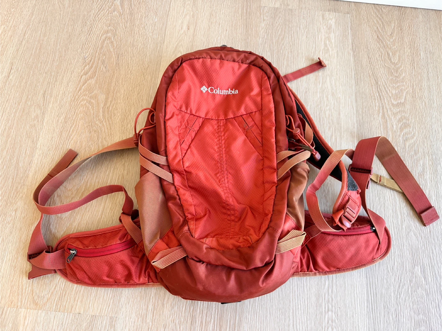 Columbia Backpack with Rain Cover