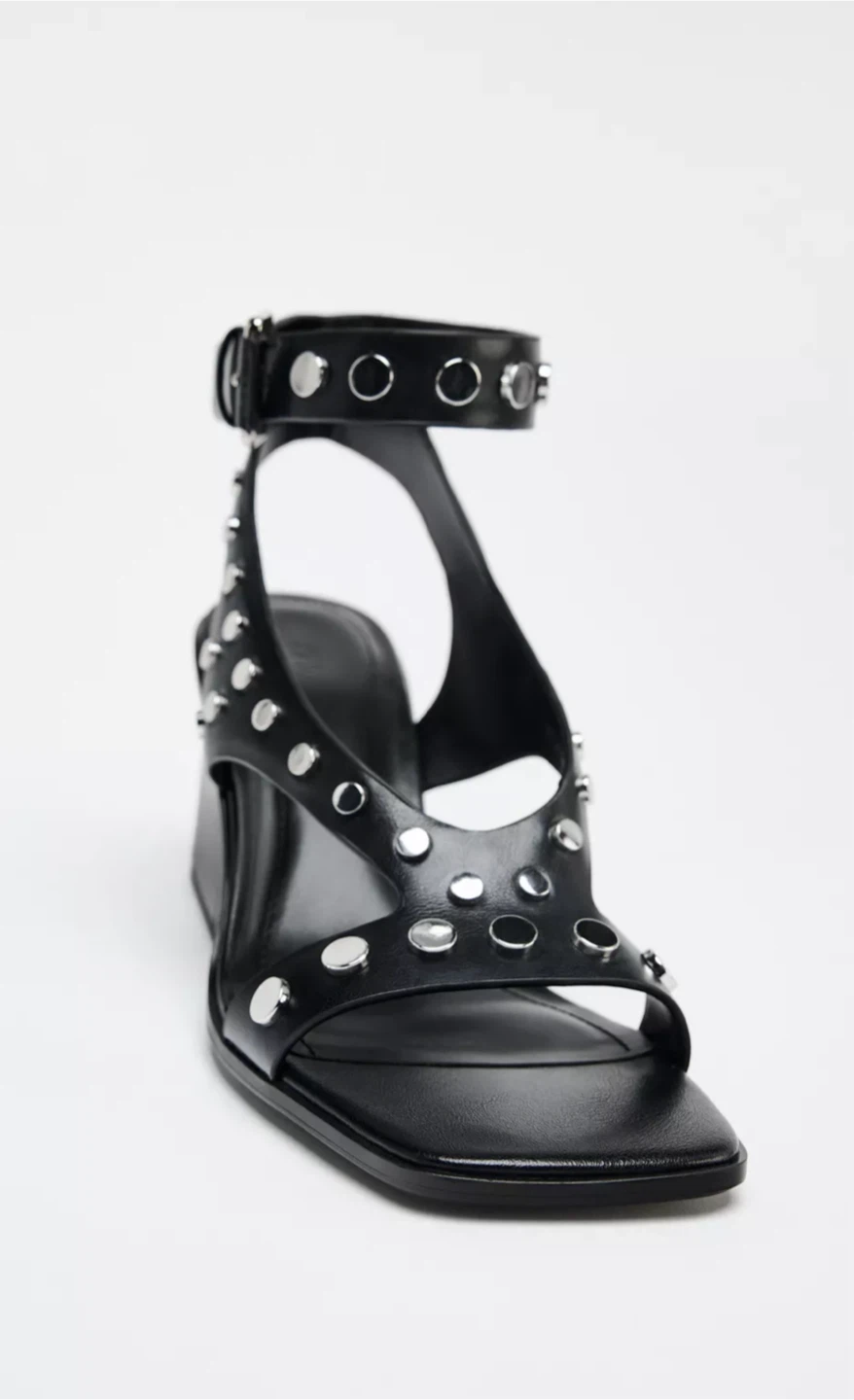 NEW Zara Black Studded Heeled Sandals - photo 4