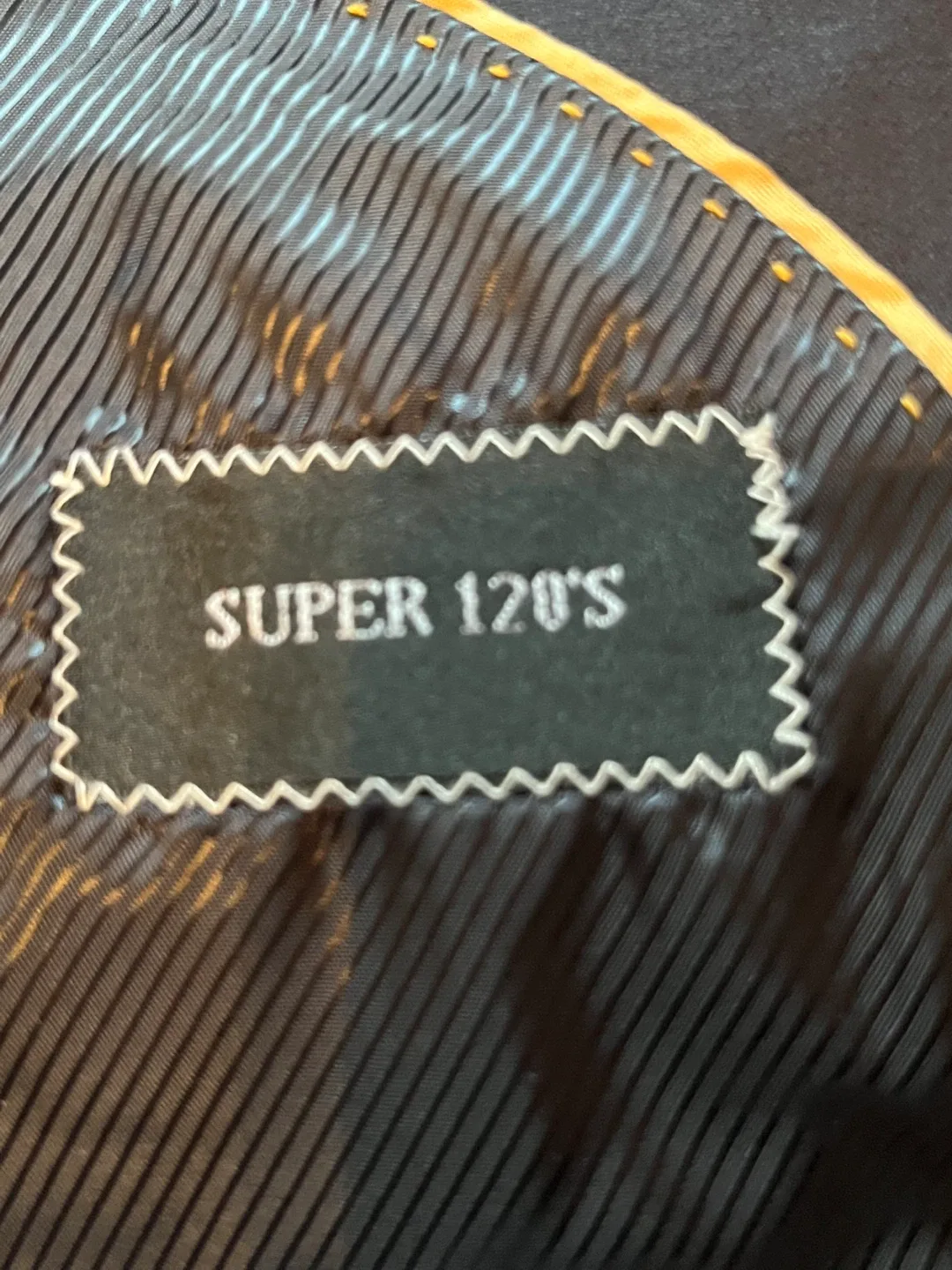 Gianni Uomo Le Collezioni Suit - Super 120's image indicator(4)