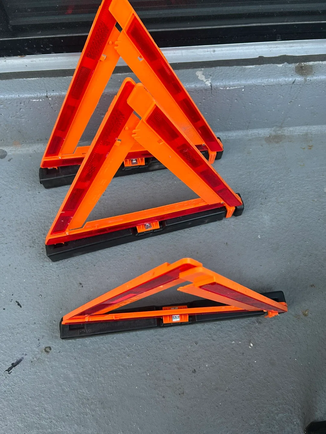 Emergency Warning Triangle Set - Roadside Safety thumbnail