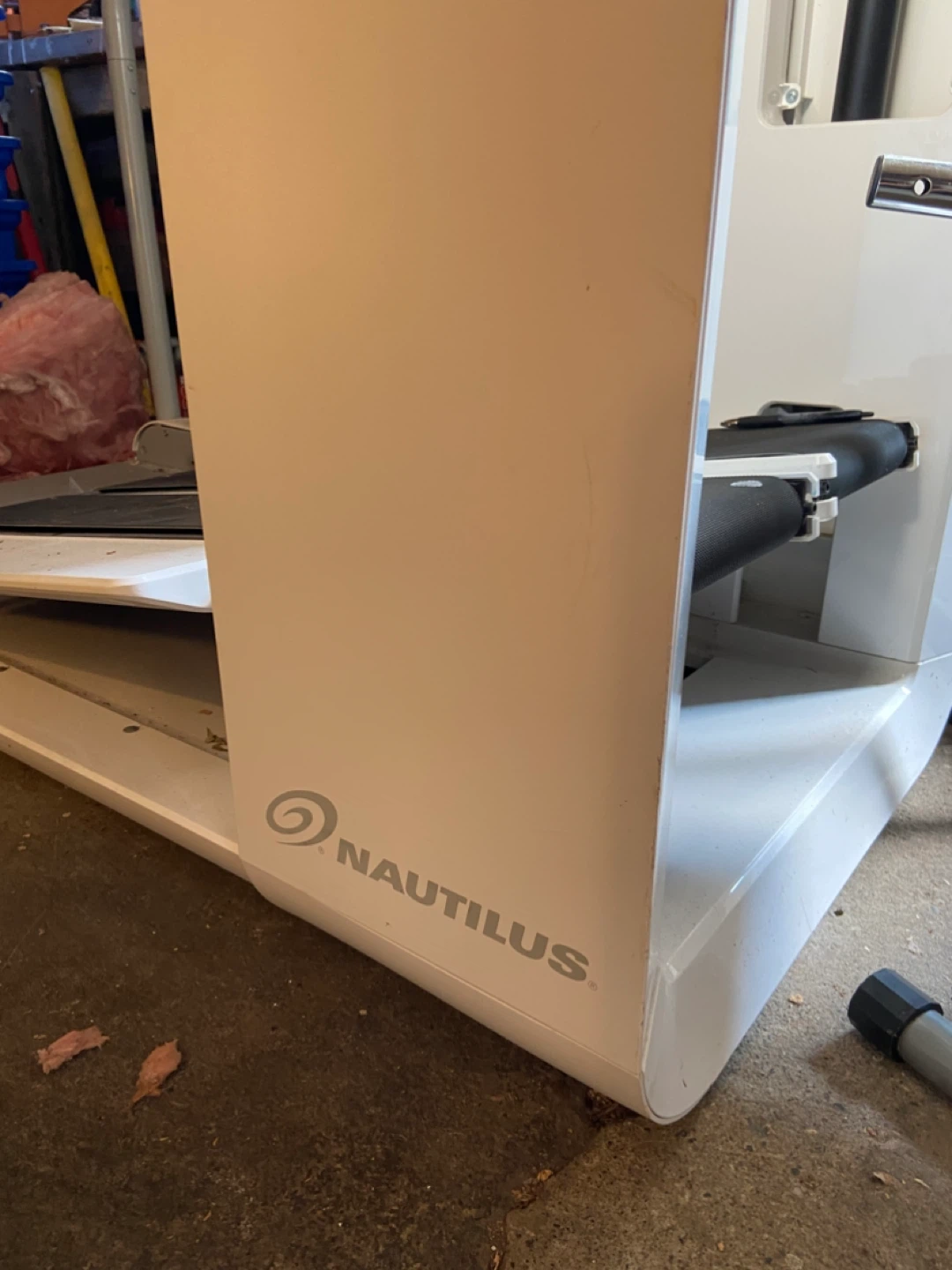 Nautilus Mobia Treadmill - photo 4
