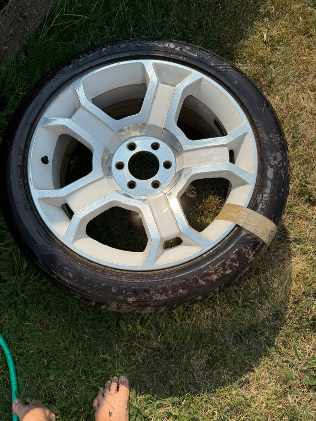 275/45R22 Tire & Rim - photo 4