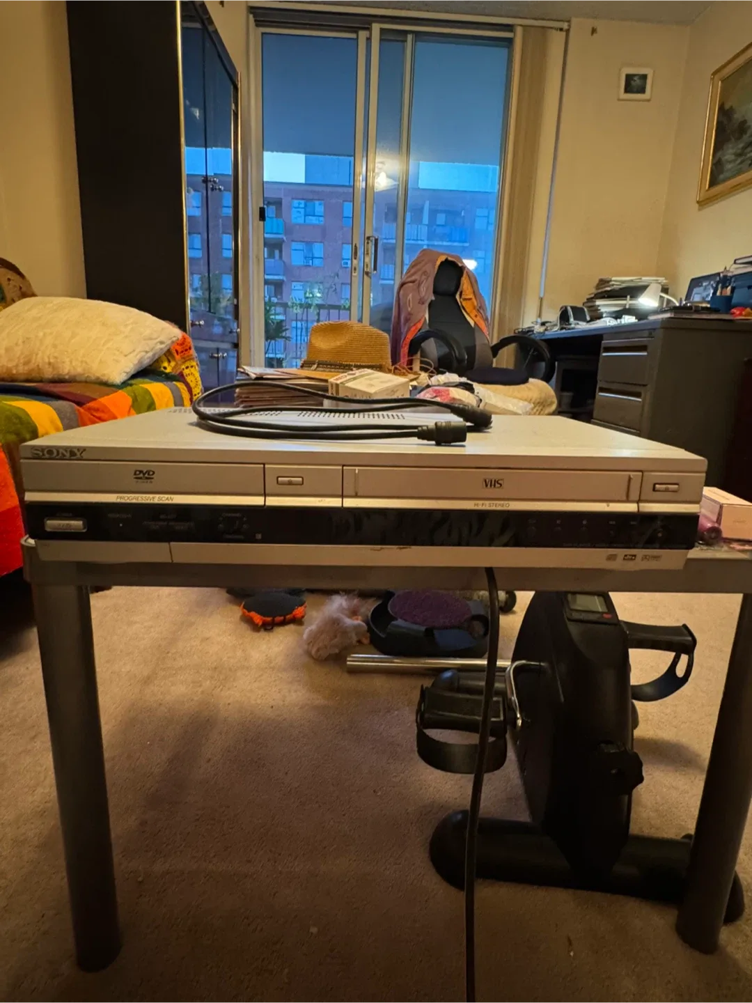 Sony DVD/VHS Player Combo thumbnail
