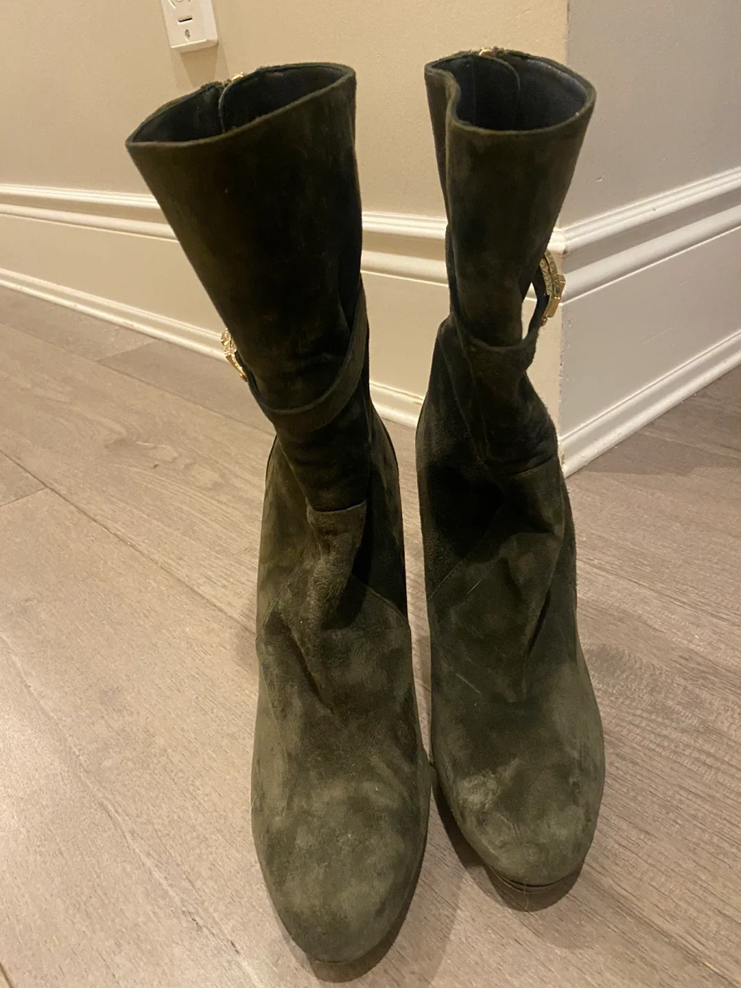 Burberry Olive Green Suede Heeled Boots - Size 39 image indicator(2)