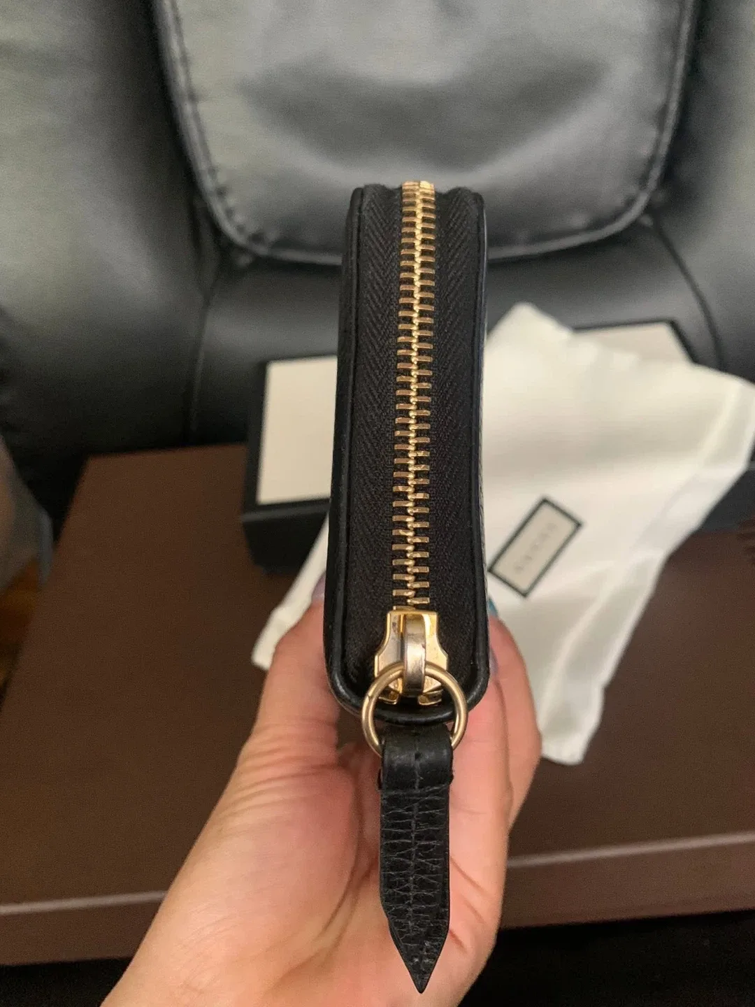 Gucci Black Leather Zip Around Wallet image indicator(6)