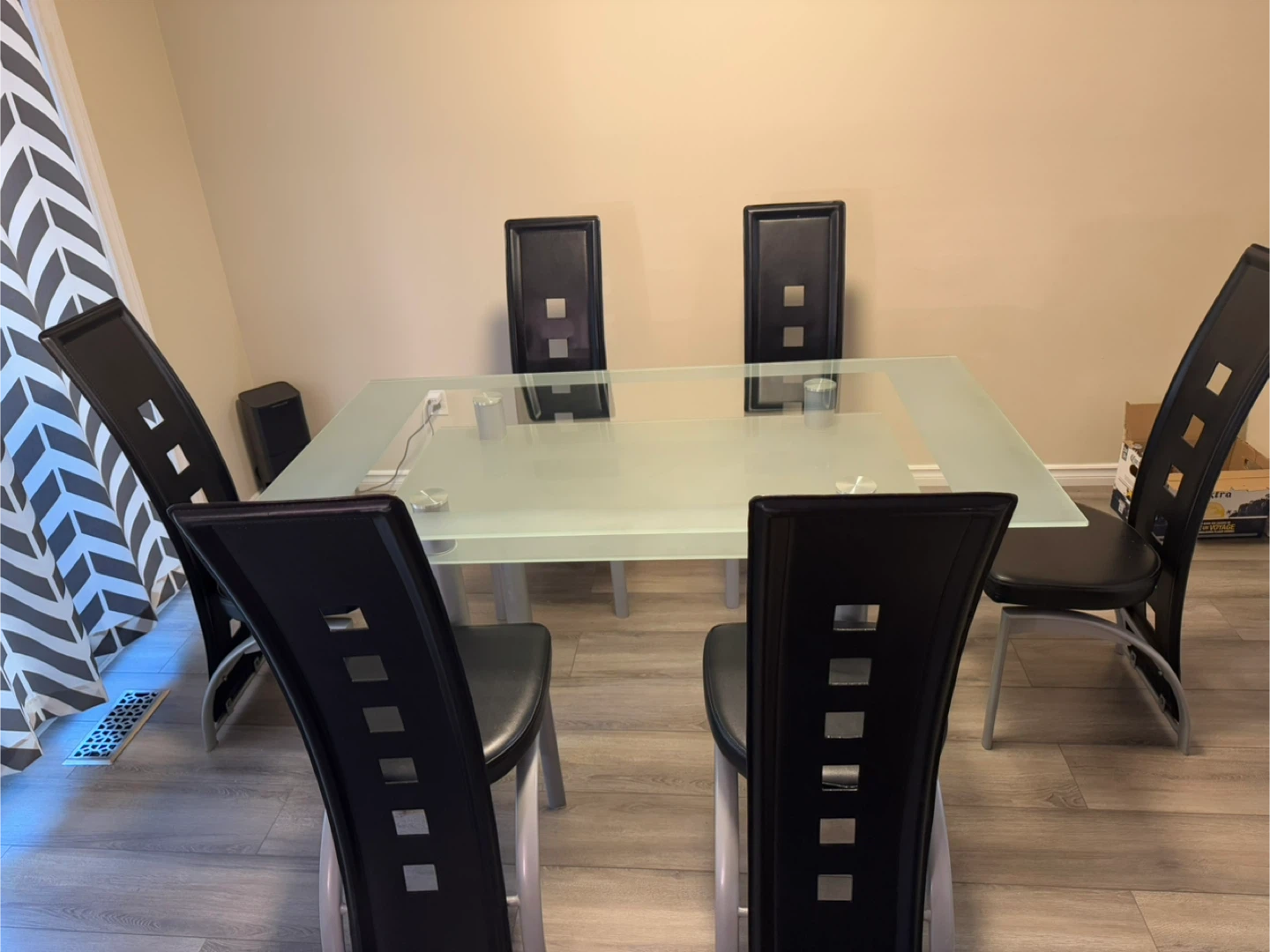Dinning table set   plus console table - photo 4